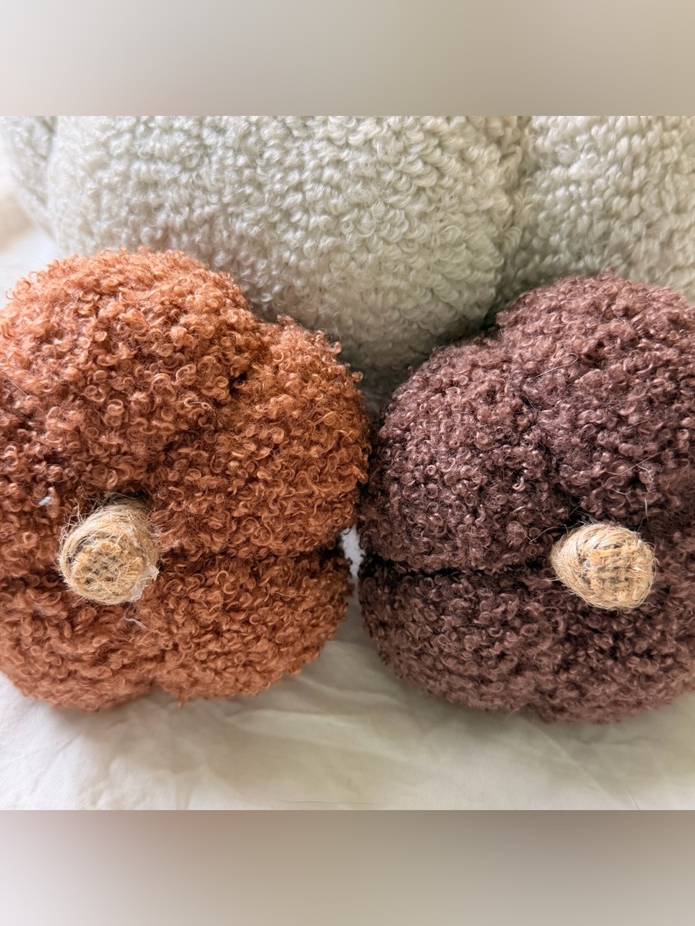 Brand New Plush Sherpa Fabric Beige Brown Pumpkin Trio Halloween Fall Home Decor - Picture 2 of 11